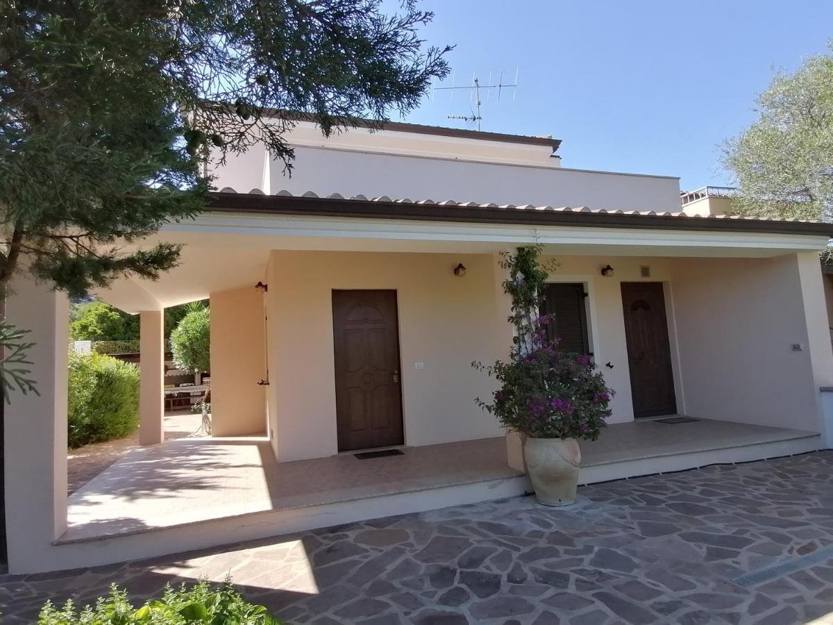 Casa Vacanze Villa Rosa Cala Gonone Zewnętrze zdjęcie